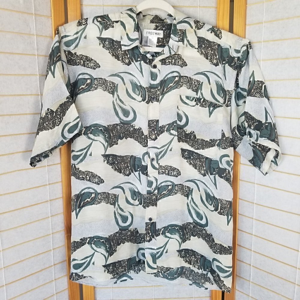 Men's Silk Short Sleeve Hawaiian Style Shirt Size Medium Freeway